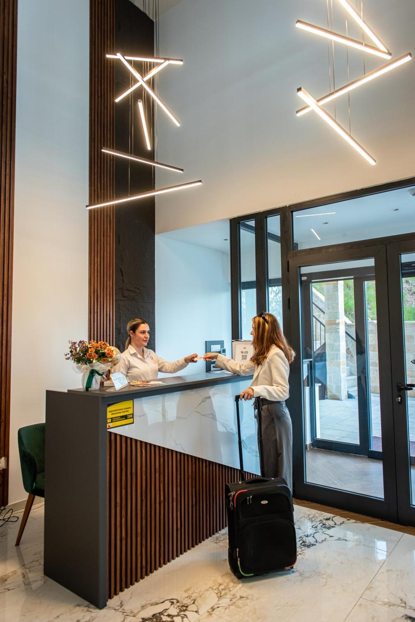 Dishli Hotel & Spa Struga Esterno foto